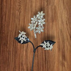 Vintage Sarah Coventry Rhinestone Flower Brooch & Clip-On Earrings Set